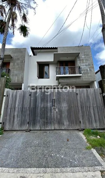 Gambar Property DISEWAKAN RUMAH MEWAH 2 LANTAI DI KOMPLEK PERUMAHAN ELIT DIKAWASAN MAHENDRADATA