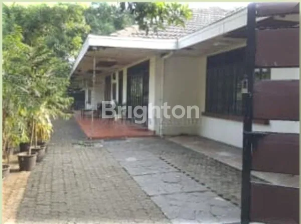 Gambar Property RUMAH MEWAH DAN NYAMAN GAYA KONTEMPORER, DI JANTUNG PEJATEN KEMANG, LOKASI ELIT DAN BERGENGSI , SIAP HUNI