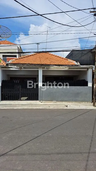 Gambar Property RUMAH STRATEGIS DI PUSAT SURABAYA