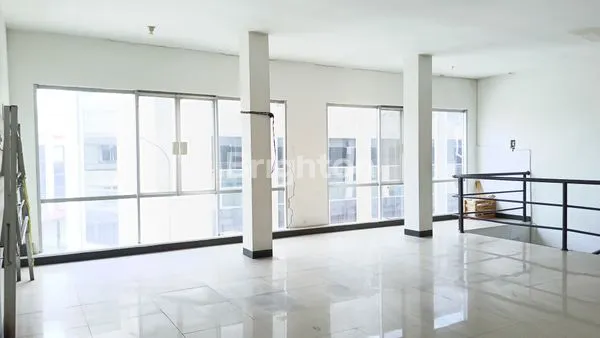 Gambar Property TURUN HARGA! RUKO GABUNGAN 3 LANTAI DI SATELIT TOWN SQUARE, LT 166M²