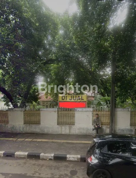 Gambar Property RUMAH LUAS 893 M² DI JL. PERSAHABATAN RAYA, RAWAMANGUN, COCOK UNTUK BISNIS