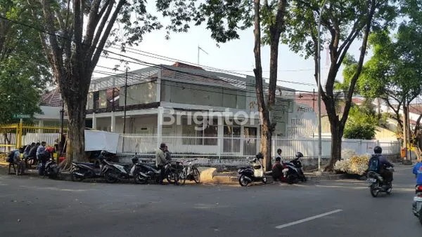 image RUMAH SECOND TERAWAT J.A. SUPRAPTO SURABAYA PUSAT (1)
