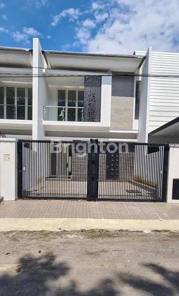 Gambar Property RUMAH MEWAH SHM, 3+1 KT DI SURABAYA