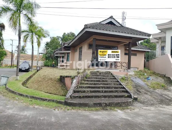 Gambar Property RUMAH LUAS DI DALAM KOMPLEK ELITE