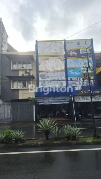Gambar Property RUKO STRATEGIS DI JL. LATIMOJONG, 3 LANTAI SIAP USAHA