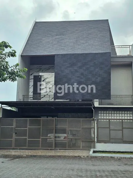 Gambar Property RUMAH MEWAH 3 LANTAI DI PAKUWON CITY, ADA KOLAM RENANG