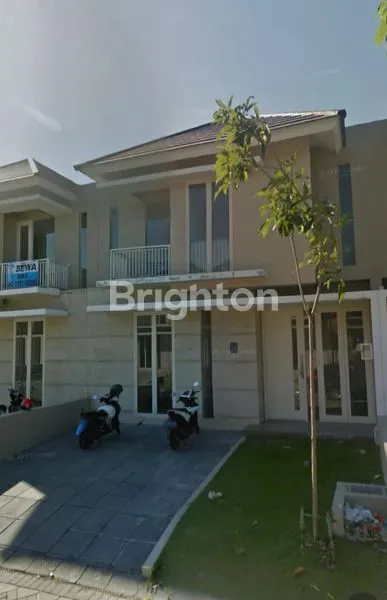 Gambar Property RUMAH MEWAH DI CITRALAND THE GREENLAKE, 3+1 KAMAR