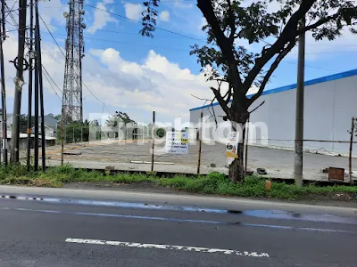 image TANAH DATAR YANG COCOK UNTUK PARKIR KONTAINER,USAHA PUJASERA,USAHA MINI MARKET,USAHA CAFE (5)