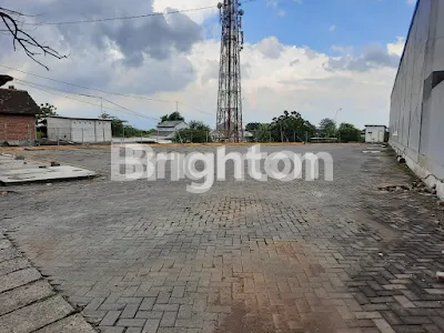 image TANAH DATAR YANG COCOK UNTUK PARKIR KONTAINER,USAHA PUJASERA,USAHA MINI MARKET,USAHA CAFE (1)