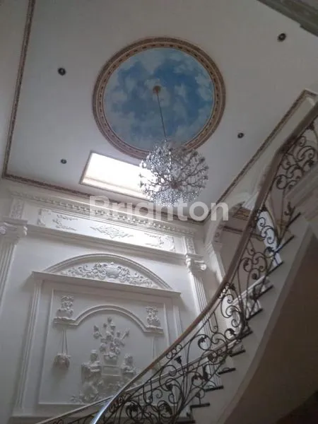 image RUMAH MEWAH FURNISH DI BUKIT GADING MEDITERANIA KELAPA GADING (8)