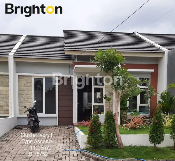 image RUMAH JADE HAMLET DAN DAPATKAN PROMO FREE ALL BIAYA DI AREA GRESIK (2)