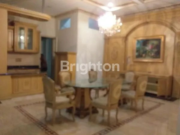 image RUMAH MEWAH FURNISH DI BUKIT GADING MEDITERANIA KELAPA GADING (12)