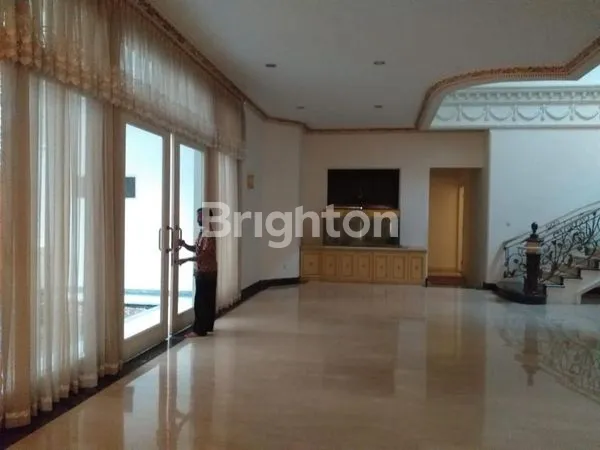 image RUMAH MEWAH FURNISH DI BUKIT GADING MEDITERANIA KELAPA GADING (10)