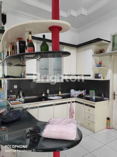 image RUMAH 2 LANTAI LUX, LINGKUNGAN TENANG & NYAMAN (2)