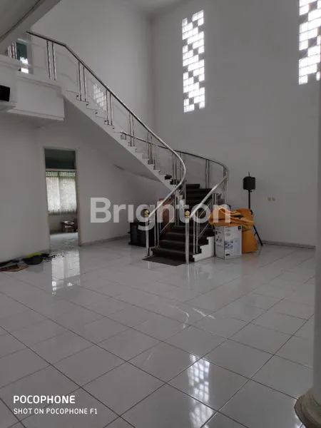 image RUMAH 2 LANTAI LUX, LINGKUNGAN TENANG & NYAMAN (4)