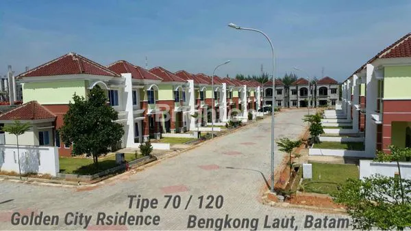 image GOLDEN CITY (HOOK) (1)