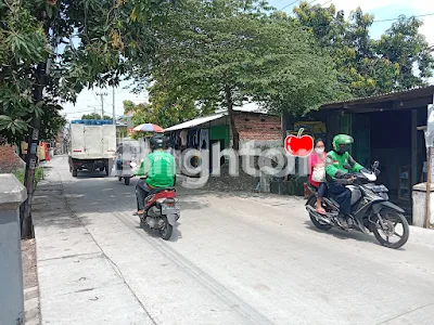 image TEMPAT USAHA STRATEGIS (3)