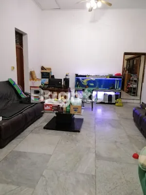 image RUMAH PEKARANGAN LUAS LOKASI STRATEGIS DI TENGAH KOTA SEMARANG (5)