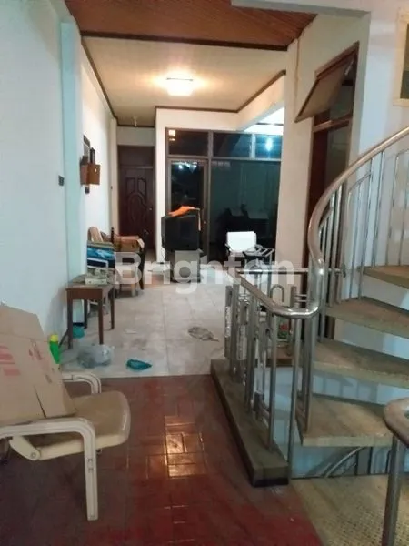 image RUKO 3 LANTAI TENGAH KOTA NOL JALAN (3)