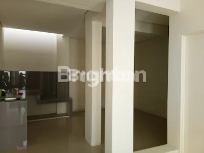 image RUMAH BARU NORTH WEST LAKE 2 LANTAI, CITRALAND (7)