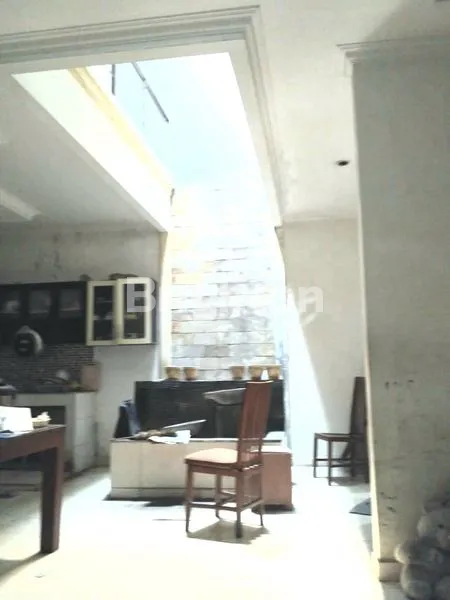 image RUMAH DI JOGLO JAKARTA BARAT (2)