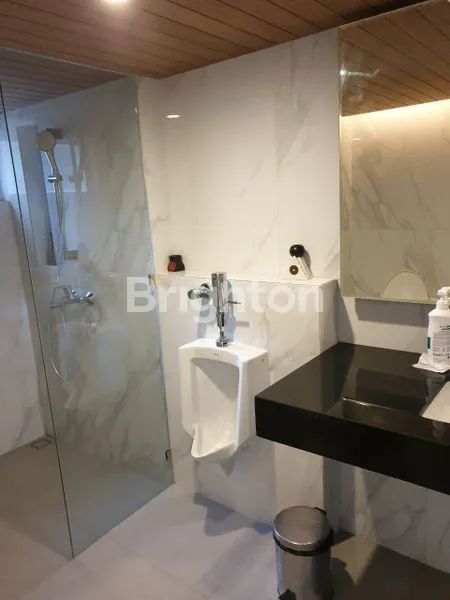 image MEWAH, FURNISHED, LANTAI MARMER IMPORT & GRANIT, SANITAIR KOHLER & GROHE, CITRALAND (2)