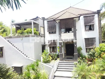 image VILLA 2 GEDUNG (3 LANTAI+2 LANTAI) DI BALI UTARA (2)