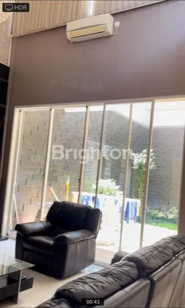 image RUMAH SEMI FURNISH PAKUWON CITY PALM BEACH SURABAYA TIMUR (2)