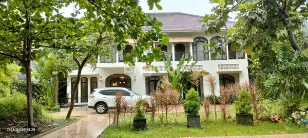 image TEMPAT USAHA STRATEGIS MENGANTI WIYUNG SURABAYA (1)