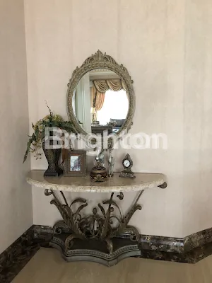 image GRAHA FAMILI MEWAH TYPE MEDITERANIA FULL FURNISH TERAWAT (4)