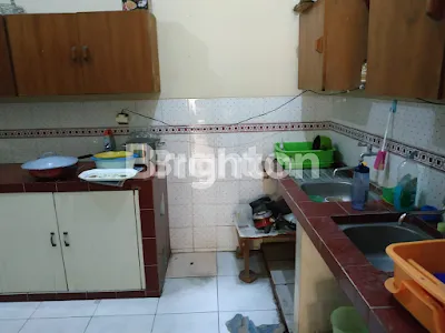 image RUMAH 2 LANTAI LOKASI STRATEGIS (4)