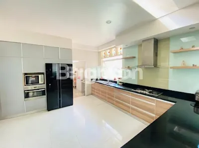 image DHARMAHUSADA INDAH RUMAH BESAR BANGUNAN KEREN UNDER 35M NEGO (4)