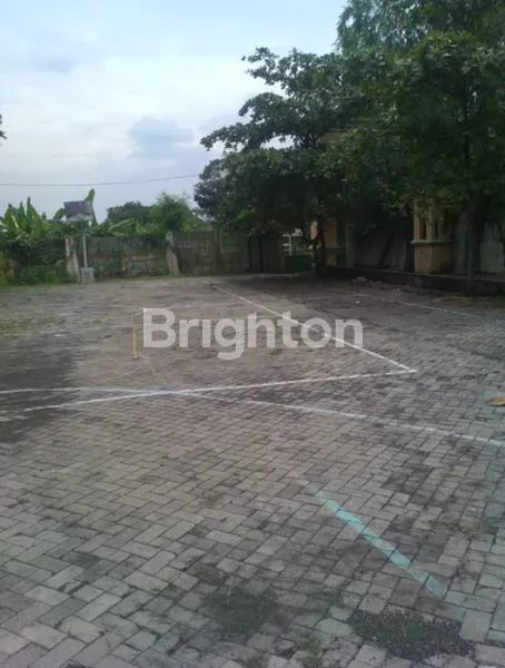 image BANGUNAN & TANAH SANGAT LUAS - COCOK UNTUK SEKOLAH, GUDANG, DLL (1)