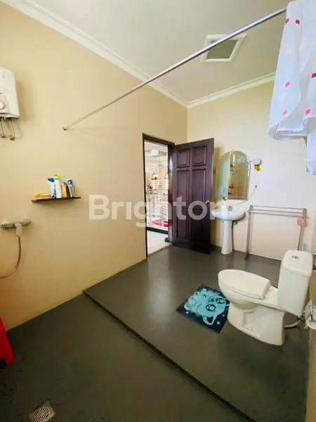 image RUMAH MEWAH MODERN CLASSIC KOMERSIAL 2 LANTAI NOL JALAN RAYA DHARMAHUSADA SURABAYA TIMUR DEKAT GALAXY MALL, UNAIR (6)