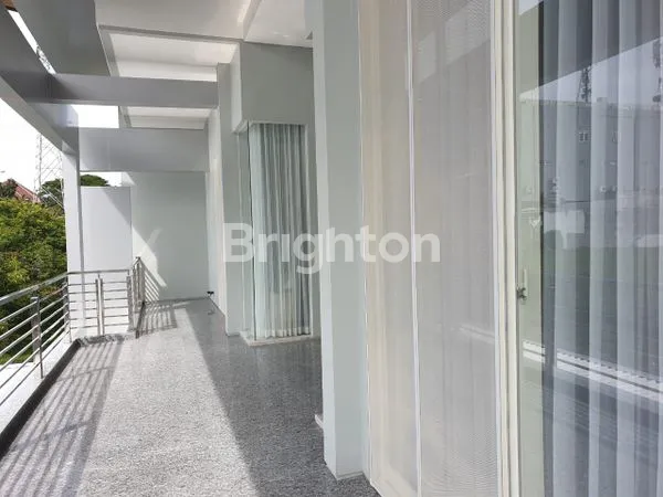 image RUMAH 2 LANTAI FULL FURNISH SELAT GOLF CITRA LAND (6)