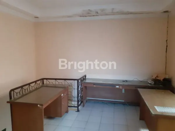 image RUMAH SIAP HUNI DI PINGGIR JALAN BESAR KOTA UNGARAN (5)