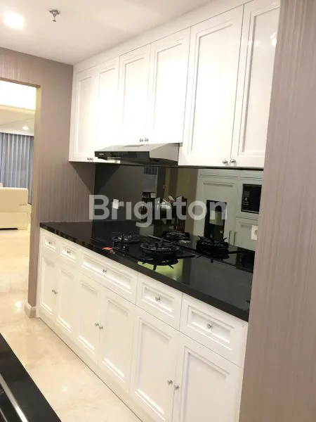 image THE PEAK WITH PRIVATE LIFT FURNISH MEWAH (4)