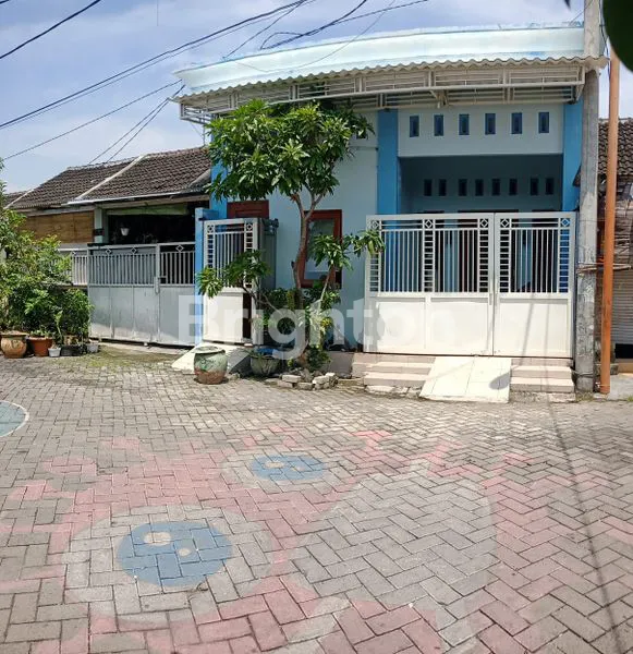 image RUMAH DI PERUM GOLDEN BERRY REGENCY MENGANTI GRESIK (8)