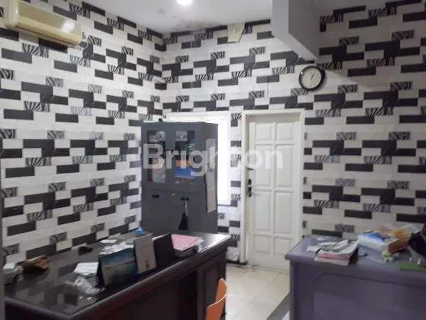 image RUKO STRATEGIS KAYUTANGAN HERRITAGE (4)