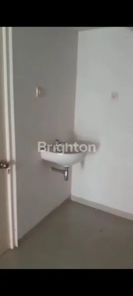 image RUKO 2 LANTAI NOL JALAN RAYA PONDOK JATI (2)