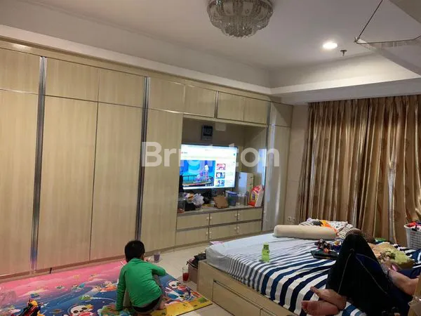 image TOWN HOME THE MANSION JASMINE BELLAVISTA DI KEMAYORAN JAKARTA PUSAT (4)