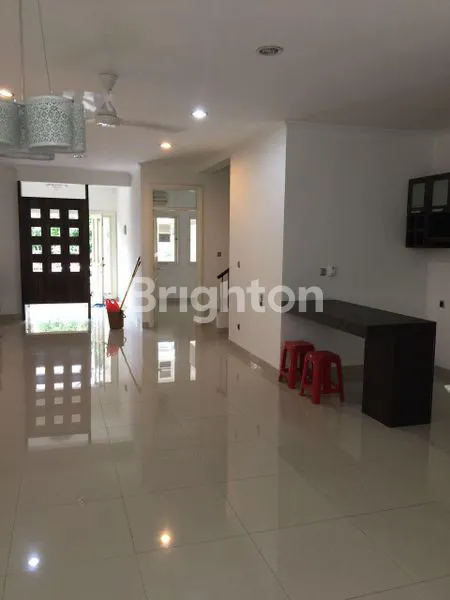 image RUMAH SIAP HUNI BAGUS DI GADING NIRWANA (2)