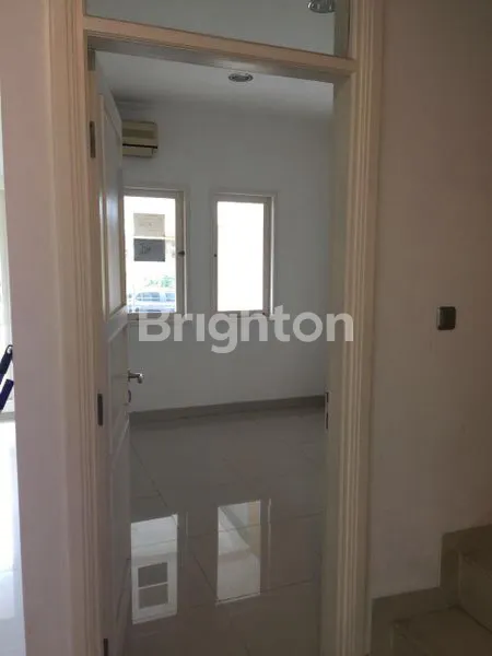 image RUMAH SIAP HUNI BAGUS DI GADING NIRWANA (8)