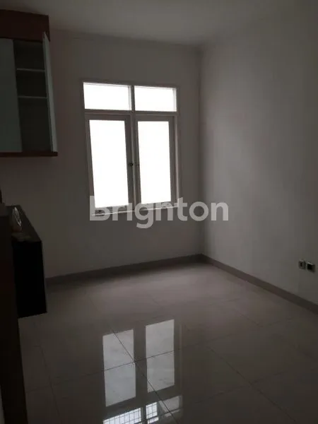 image RUMAH SIAP HUNI BAGUS DI GADING NIRWANA (7)