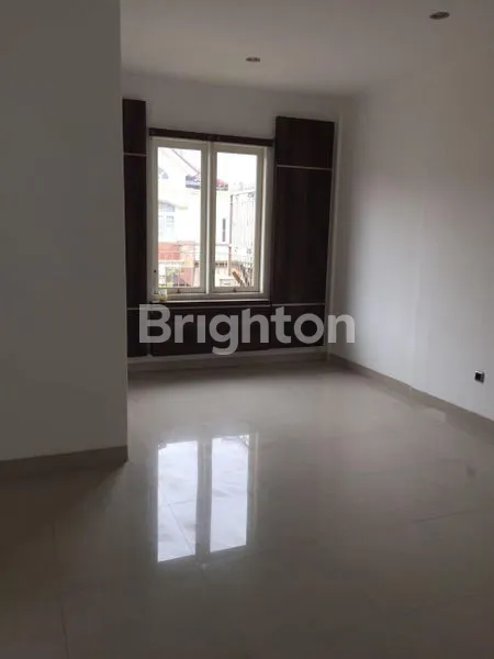 image RUMAH SIAP HUNI BAGUS DI GADING NIRWANA (5)