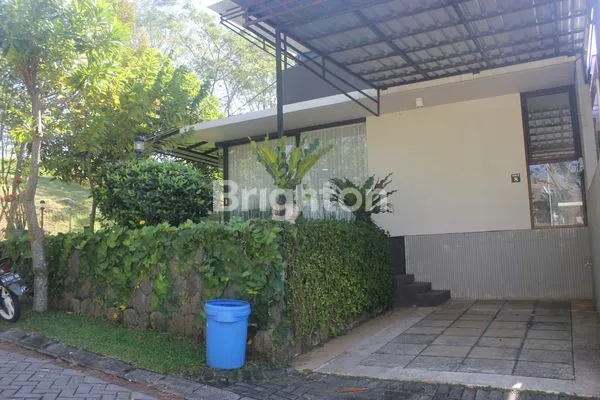 image VILLA SUPER KECE  ORLANDO HILL 2 TAMAN DAYU FULL PERABOT ISTIMEWA (7)