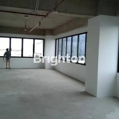 image   SPAZIO OFFICE TOWER (2)