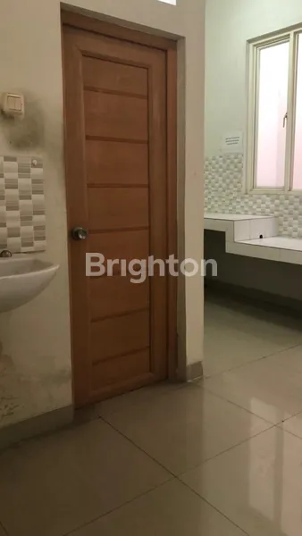 image RUKO KOMERSIAL 4 LANTAI DI TOMANG JAKARTA BARAT (8)