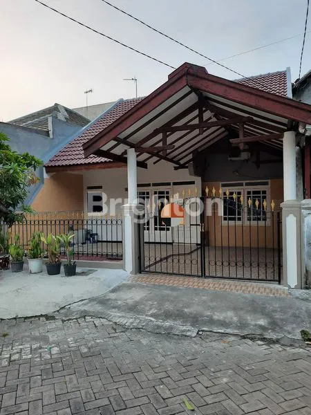image RUMAH MURAH PONDOK TJANDRA POCAN PONDOK CHANDRA. SIAP HUNI. DEKAT RUNGKUT MERR DAN AKSES TOL. ONE GATE (1)
