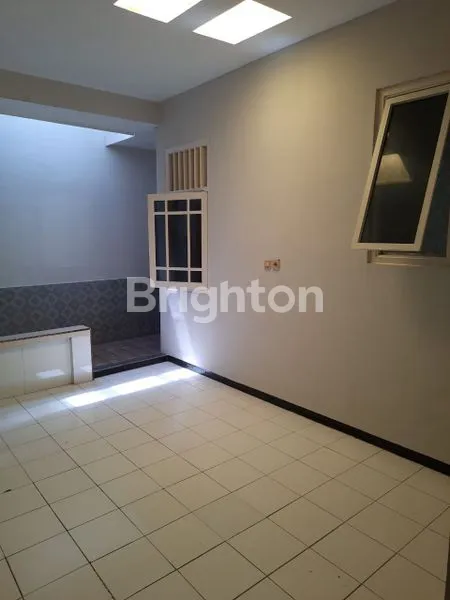 image RUMAH MURAH PONDOK TJANDRA POCAN PONDOK CHANDRA. SIAP HUNI. DEKAT RUNGKUT MERR DAN AKSES TOL. ONE GATE (7)